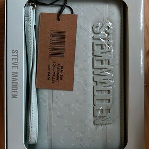 Steve Madden Fresh Mint Wallet